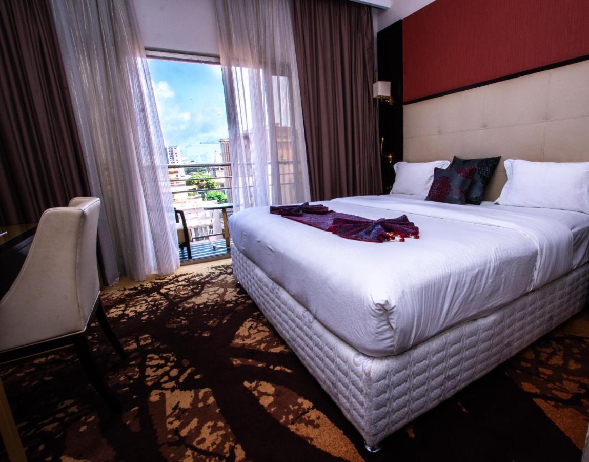 Hotel Fleur De Lys Plateau Dakar Exterior photo