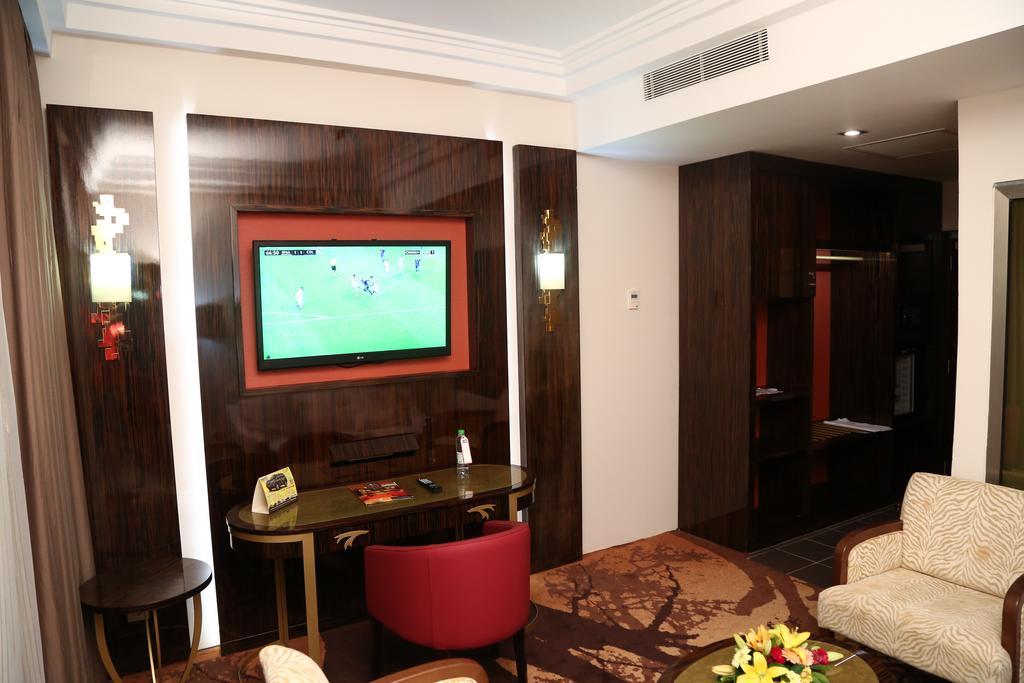 Hotel Fleur De Lys Plateau Dakar Exterior photo